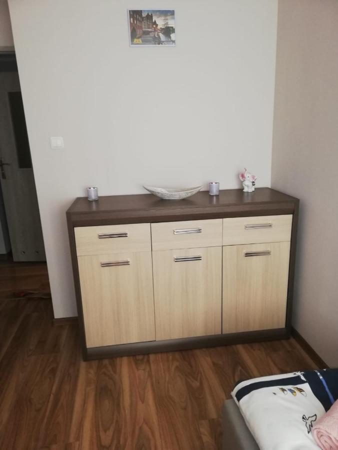 Apartament Dwupokojowy O Wysokim Standardzie Apartment Ruda Slaska Exterior foto